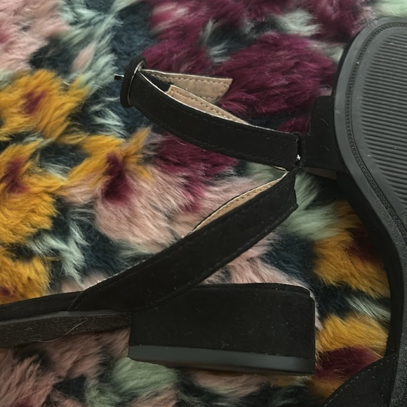 Target A New Day Black Suede Sandals - Picture 8 of 9